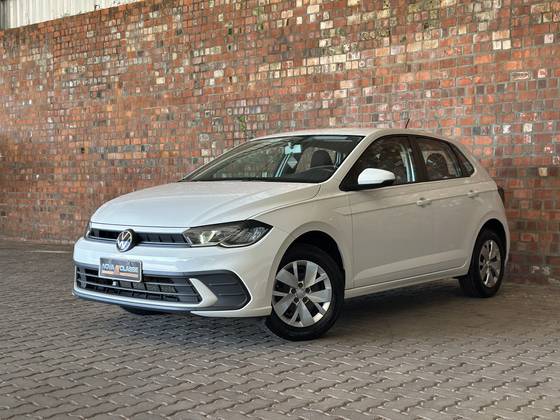 VOLKSWAGEN POLO 1.0 MPI MANUAL VOLKSWAGEN POLO 1.0 MPI MANUAL